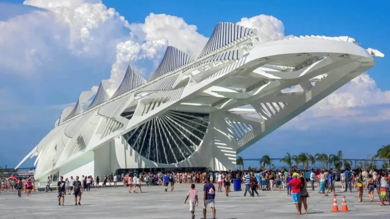 Diez edificios sostenibles que lideran el camino hacia una planificación urbana más limpia y eficiente