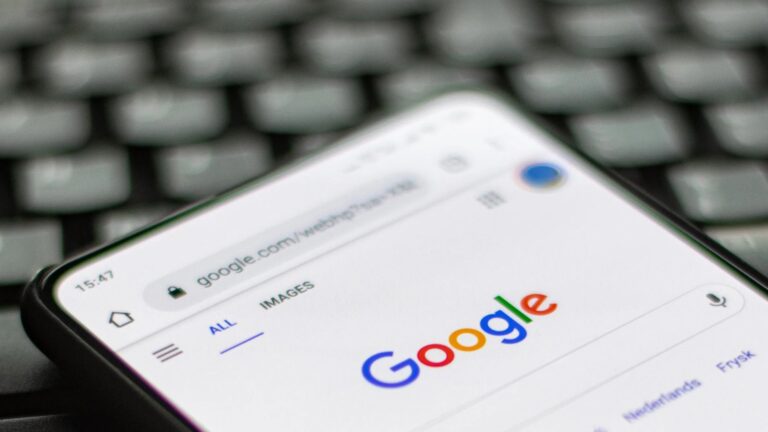 Así recopilan tus datos los asistentes de navegador de IA