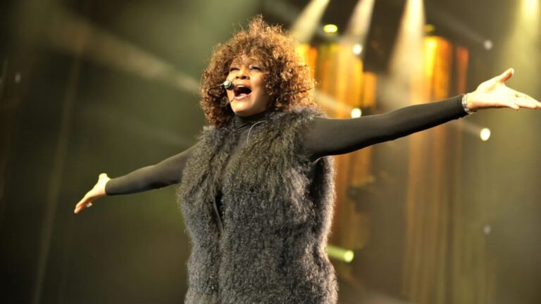 La voz de Whitney Houston vuelve a los escenarios gracias a la IA