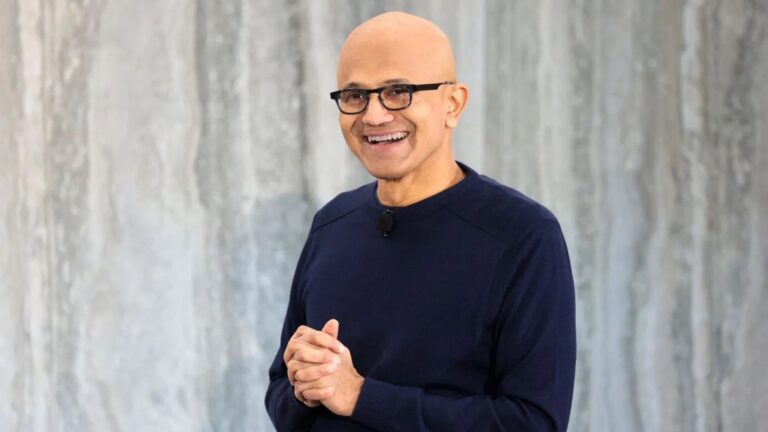 Los cinco prompts del CEO de Microsoft, Satya Nadella, para maximizar la productividad