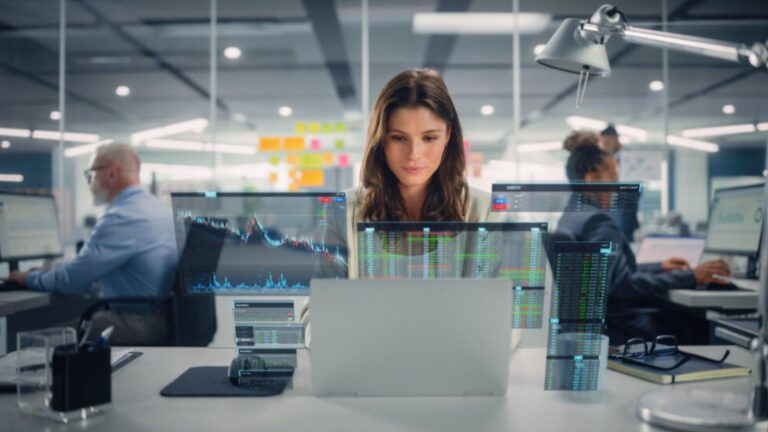 La IA amenaza a empleos: ¿quiénes serán reemplazados?